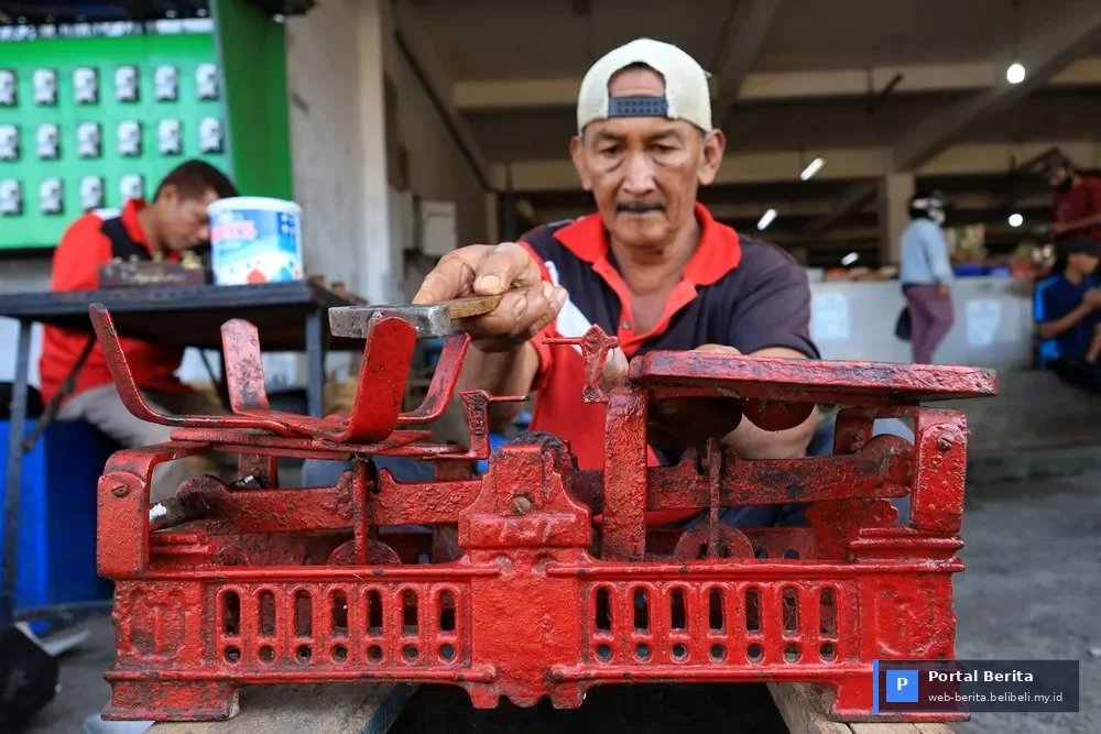 Transaksi Adil 2026: Tera Ulang Timbangan Pasar Kediri Perkuat Kepercayaan Konsumen dan Iklim Bisnis