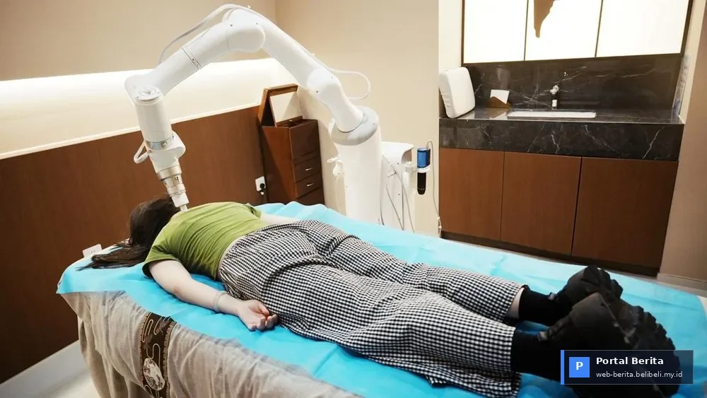Bandara Hangzhou 2026: Robot Akupresur AI Ubah Layanan Kesehatan Pelancong!
