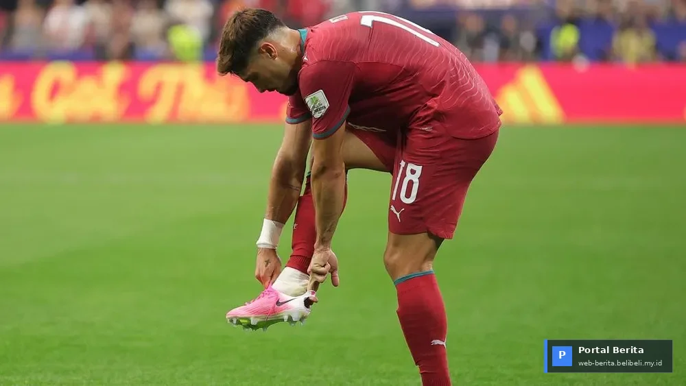 Misteri Sepatu Bolong Pedro Neto di Piala Dunia 2026 Terungkap: Ini Dia Deformitas Kaki yang Mendasari!