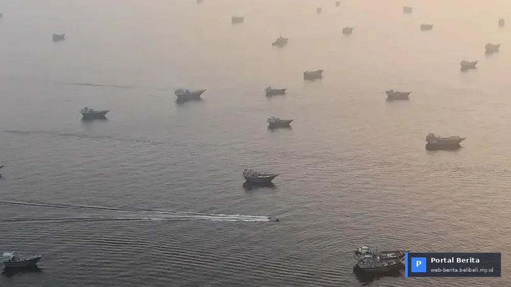 Gejolak Selat Hormuz 2026: AS Serang Balik Iran, Harga Minyak Melonjak & Rantai Pasok Global Terancam